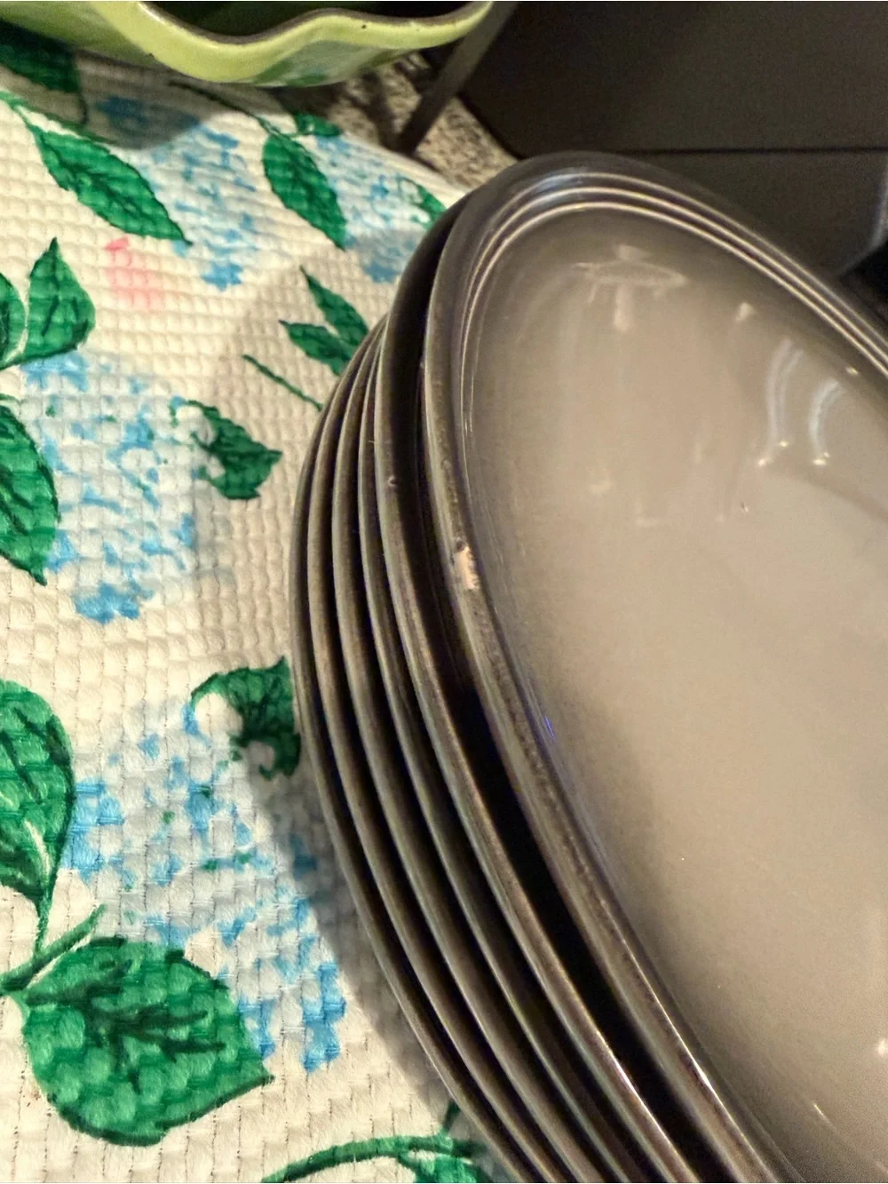 Le Creuset Oyster Ceramic Dinner Plates - Set of 6